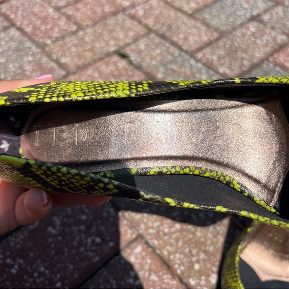 Ted Baker Izbelos neon yellow snakeskin heels - Picture 8 of 12